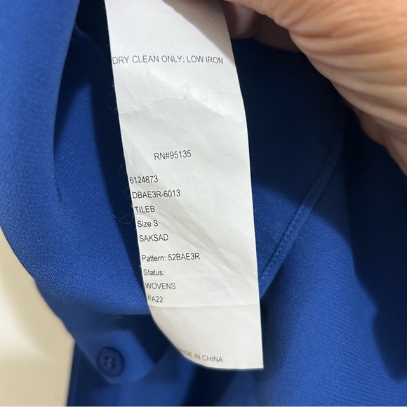 Lafayette 148 New York Women's Scottie Silk Blue Button Down Shirt Size Small - Picture 6 of 6